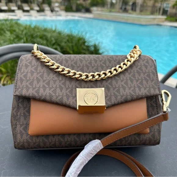 ❗️SOLD ❗️Michael Kors Lita Medium Monogram Shoulder Crossbody Bag - Picture 2 of 12